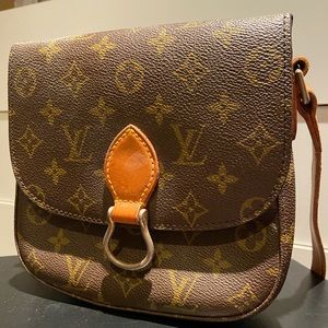 100%Authentic LV crossbody with certificate of authenticity!